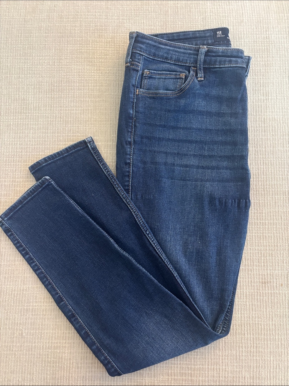 Hollister High-Rise Skinny Jeans in Dark Indigo